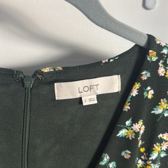 Green floral dress - Picture 3 of 5